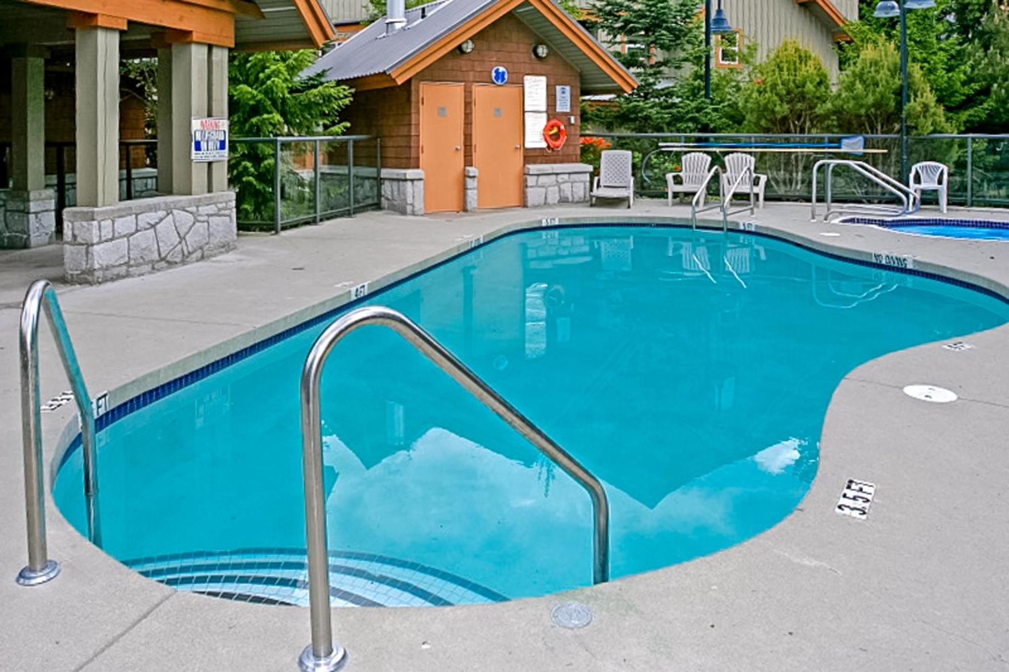 Glacier'S Reach 115B Whistler Exterior photo