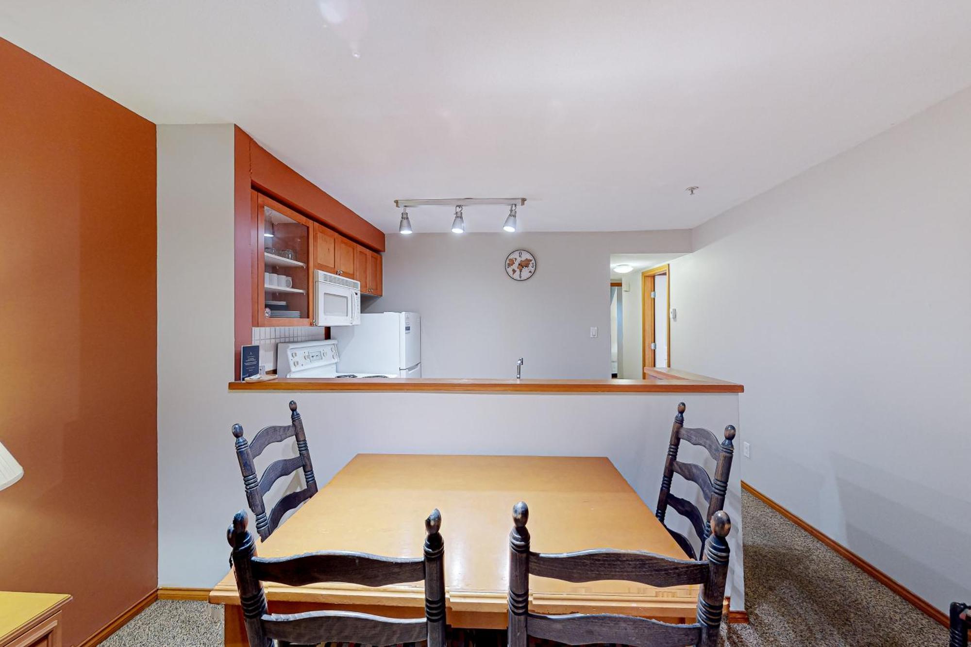 Glacier'S Reach 115B Whistler Exterior photo