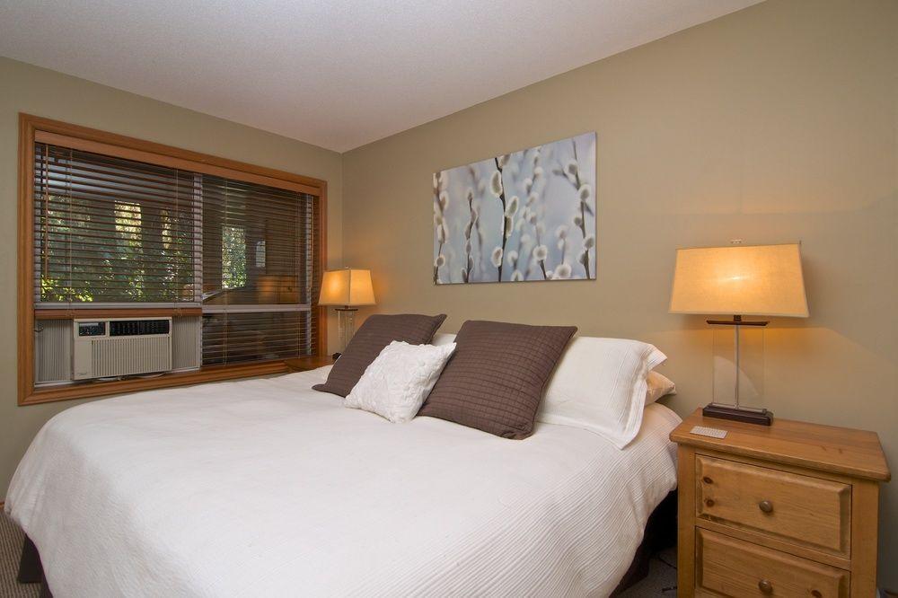 Glacier'S Reach 115B Whistler Exterior photo
